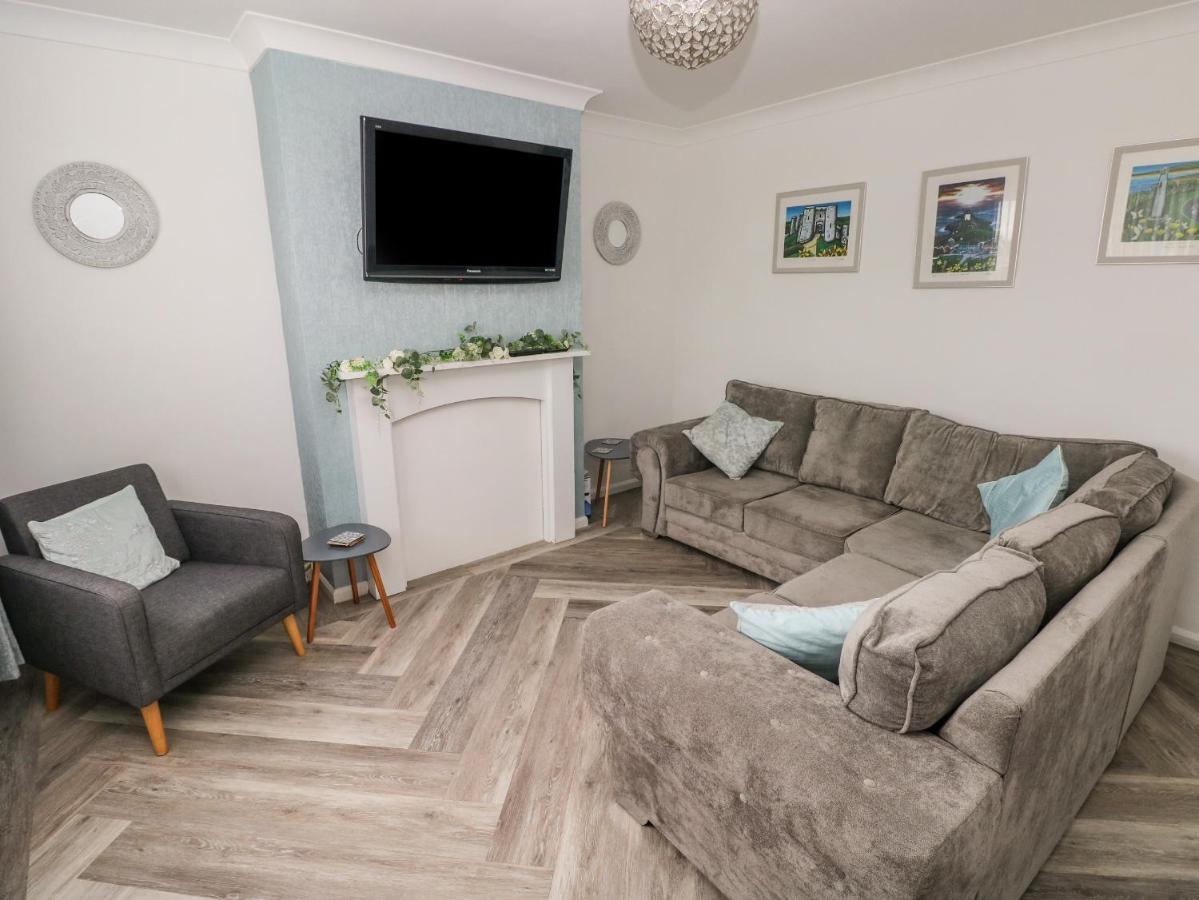 Cwtch Ar Y Mor Villa Burry Port Exterior photo